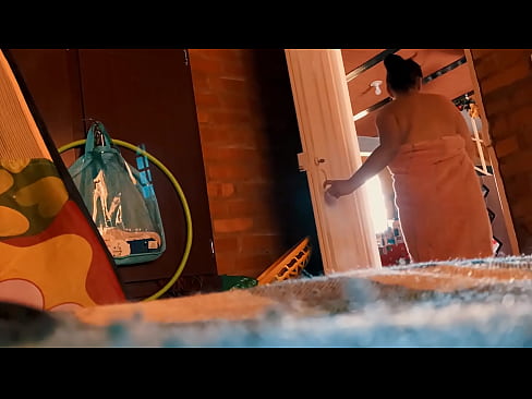 ❤️ Iz-ziju jsegwini fid-doċċa, hu jaqtagħni waqt li nieħu doċċa. ❤️❌ Vidjow tas-sess lilna ️❤