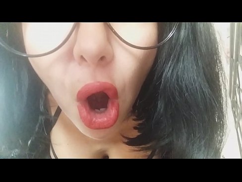 ❤️ Għasel, il-mammma tiegħek mhux se tħallik tmur l-iskola llum... Għandi bżonnek wisq... ❤️❌ Vidjow tas-sess lilna ️❤
